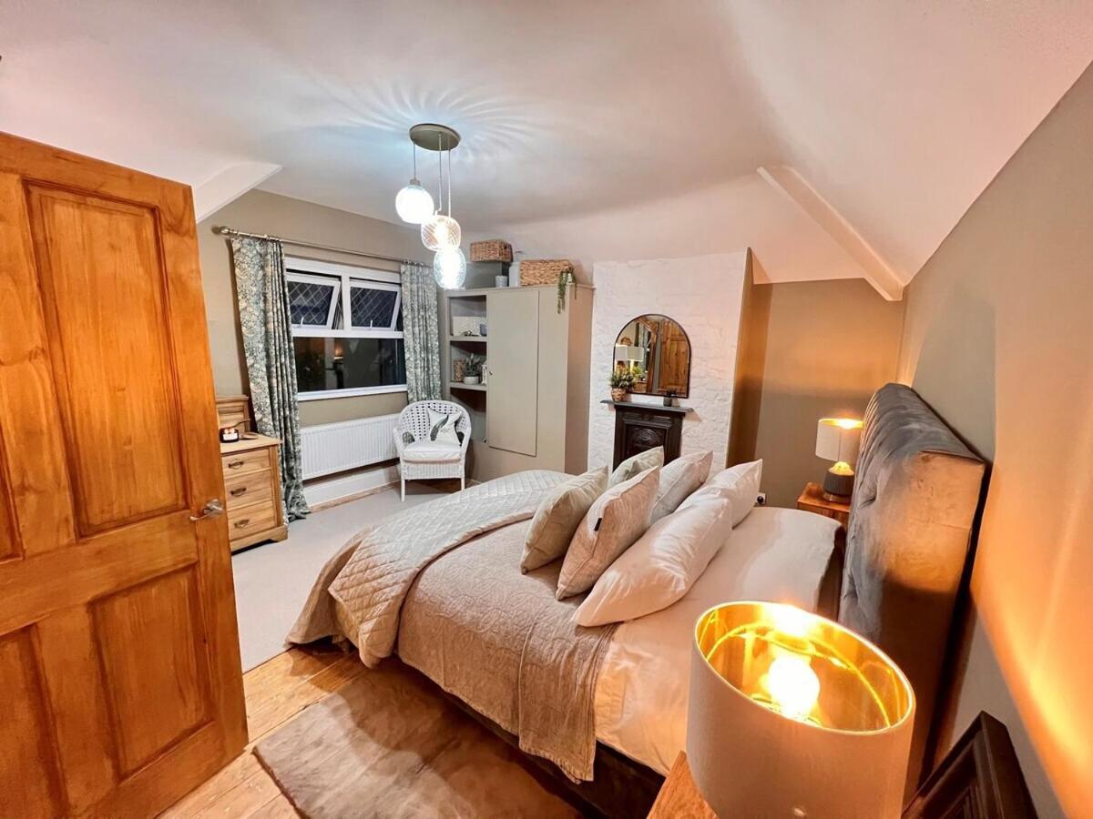 6 - Central Location - Entire House - Free Parking Merthyr Tydfil Exterior photo